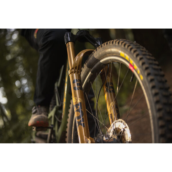 FOX 32 Step-Cast Suspension Fork - Factory | FLOAT | GRIP SL - 29" | 100mm | 15x110mm - Podium Gold Edition - Image 4